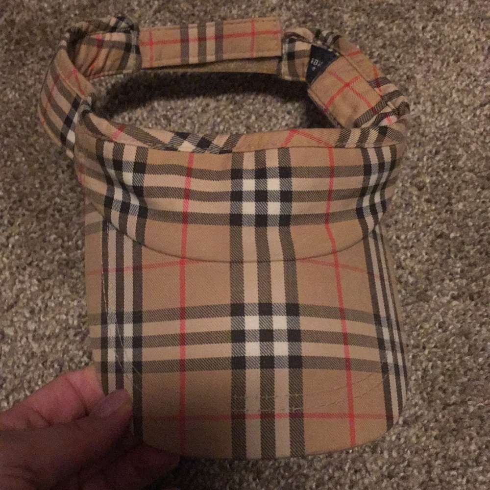 Burberry Golf visor